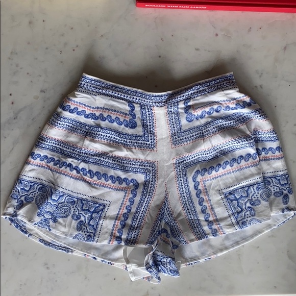 Lovers + Friends Pants - Lovers + Friends Paisley Blue White Orange Shorts
